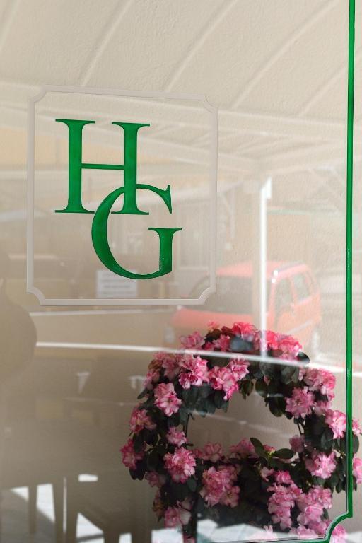 Hotel Guya Варацце Экстерьер фото